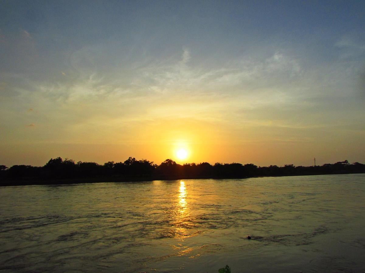 Rio Hotel Monteria Bagian luar foto